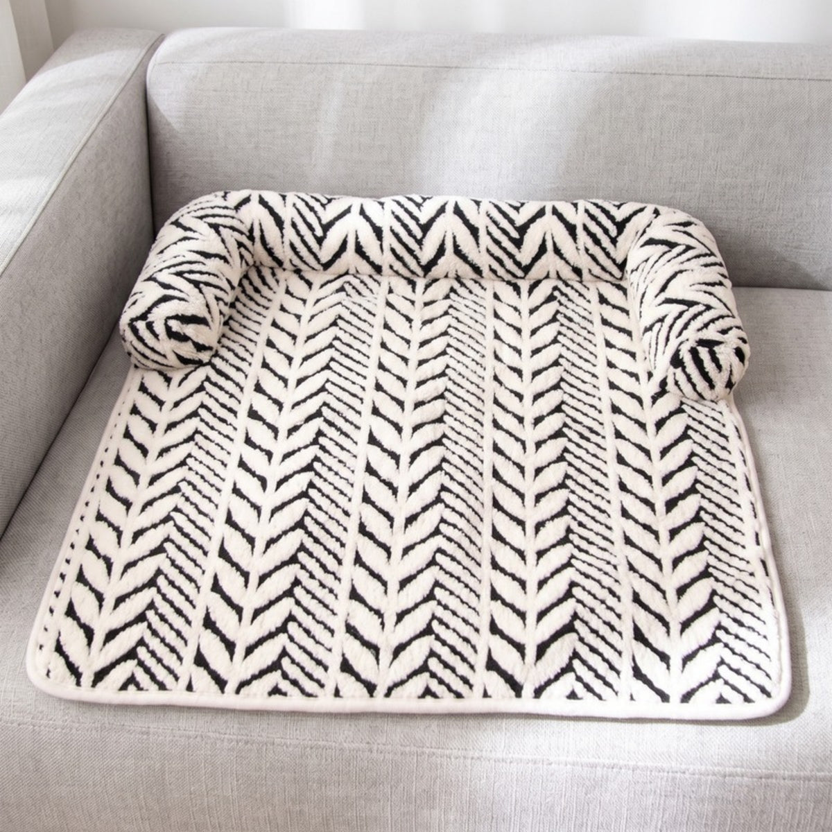 Woofidoo Plush Pet Sofa Cover Mat