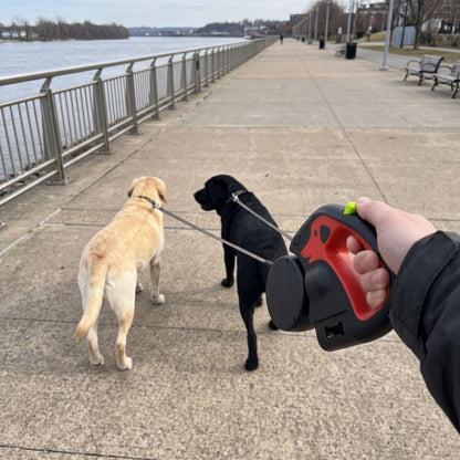 Woofidoo Retractable Leash for Two Dogs