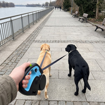 Woofidoo Retractable Leash for Two Dogs